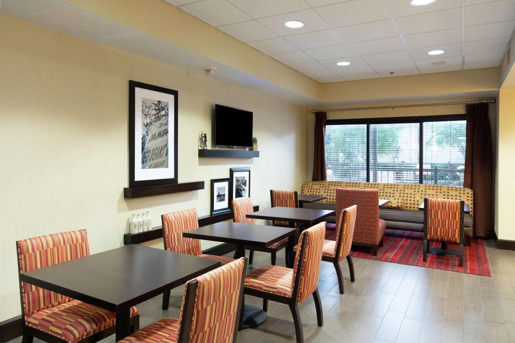 Hampton Inn Houma Exterior photo
