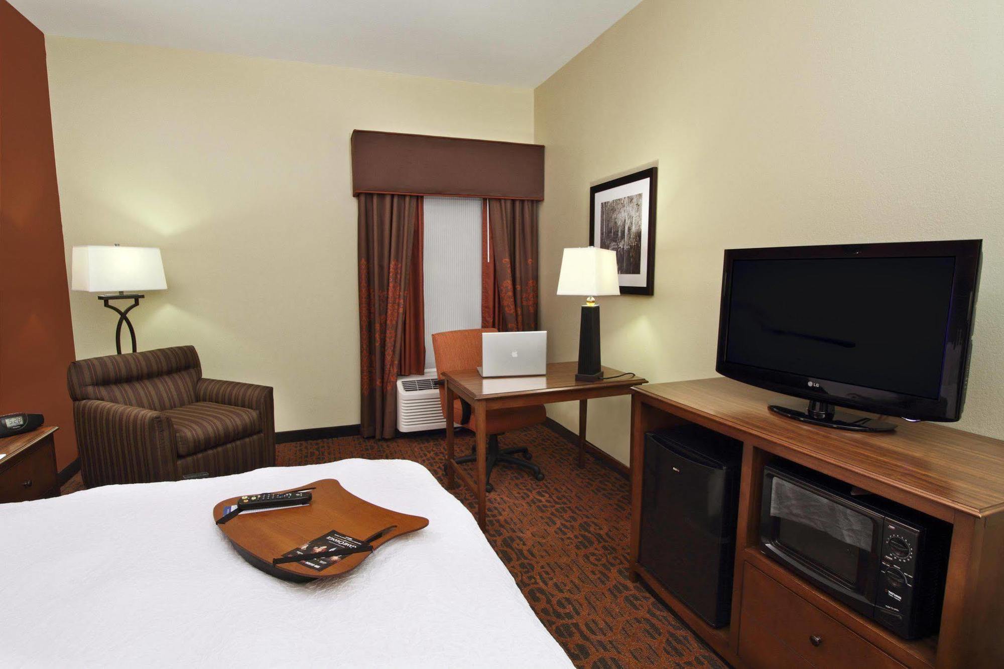 Hampton Inn Houma Exterior photo